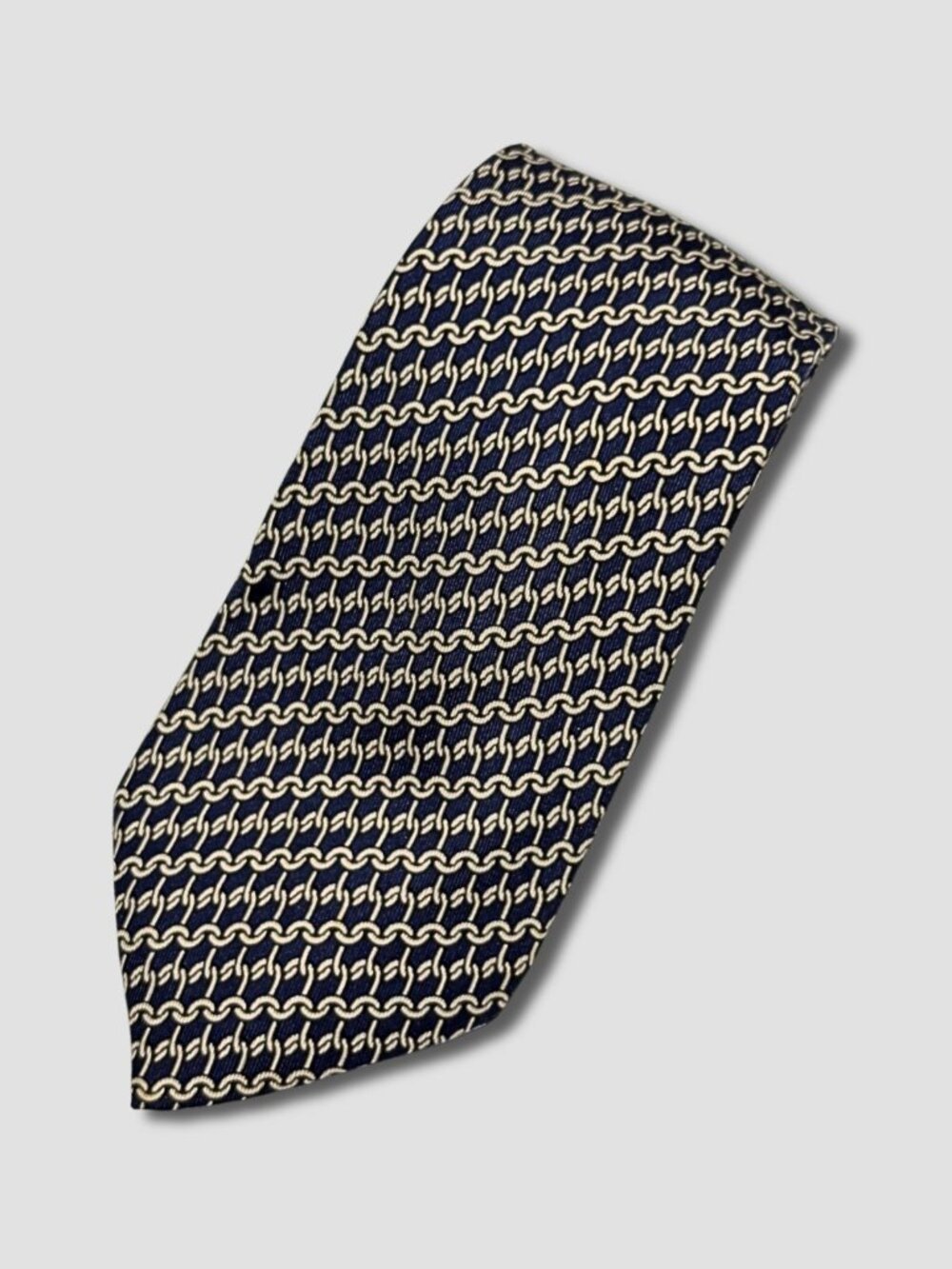 HERMES Navy White Chain Link Pattern Silk Tie